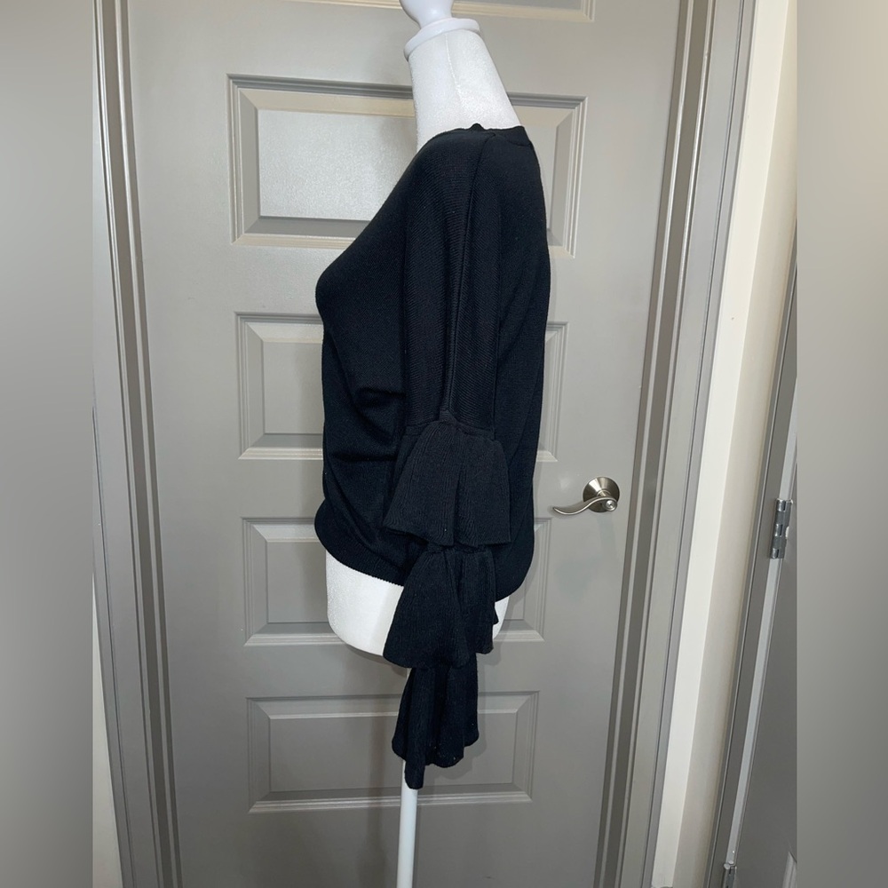 John + Jenn Black Tiered Sleeve Blouse - Picture 4 of 8